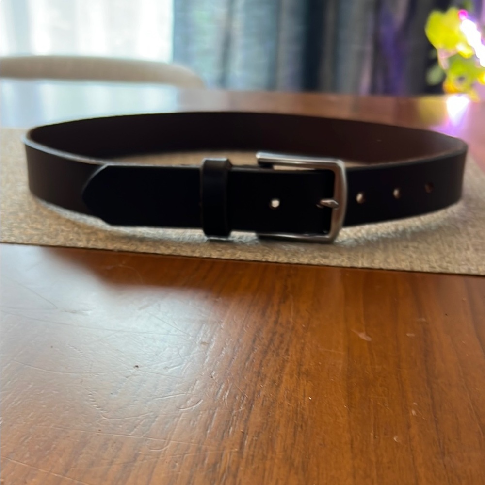 Sleek Black Belt with Modern Buckle